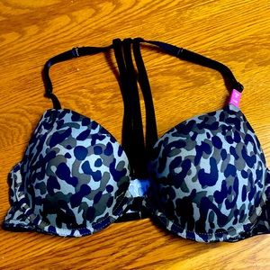 PINK Victoria’s Secret push-up Camo bra- NWT